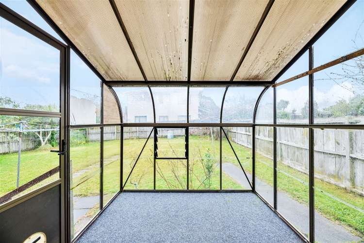 2/69 Hepburn Road Glendene_5