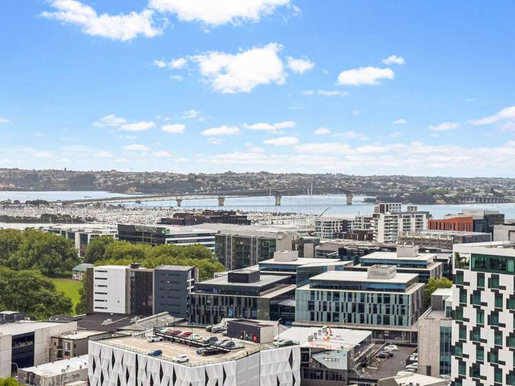 1504/72 Nelson Street City Centre_3