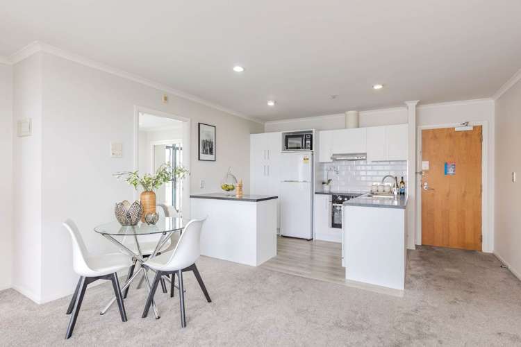 8c/92 Nelson Street Auckland Central_3