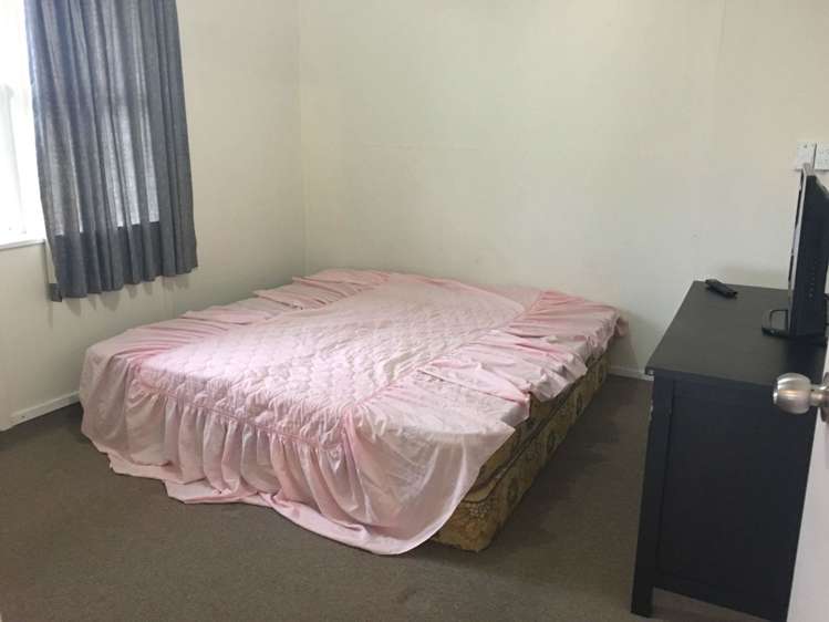 68 Connaught Street Blockhouse Bay_5