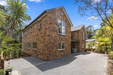 35 Godley Road_3