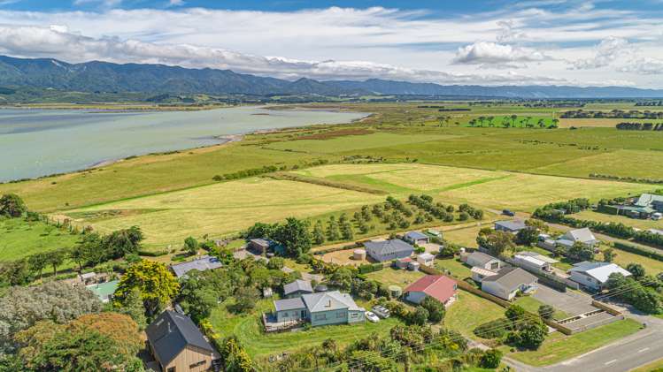 97 Lake Ferry Road Lake Ferry_6