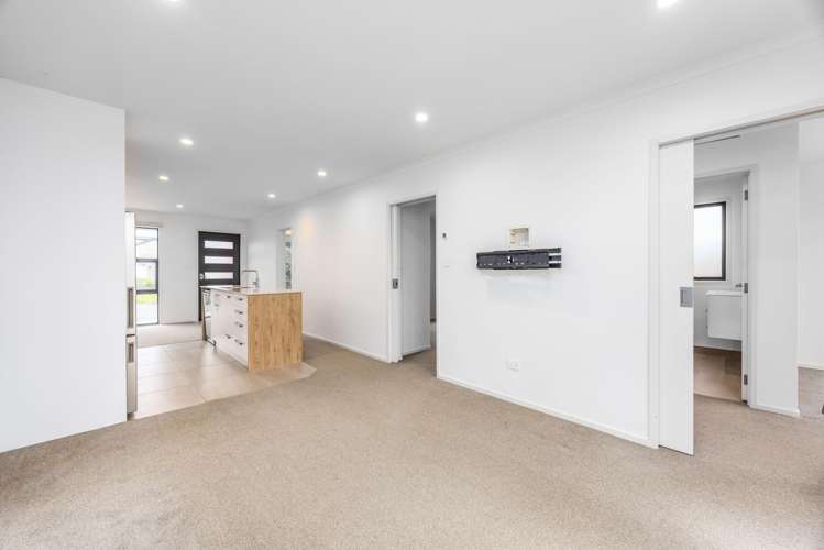 27 Houhora Street Westgate_15