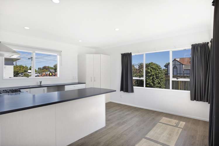 20 Aotaki Street Otaki_5