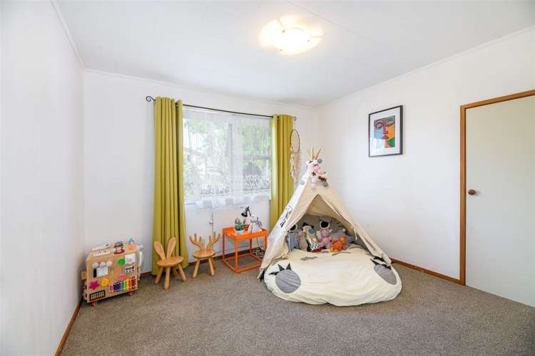 35 Spence Road Henderson_16