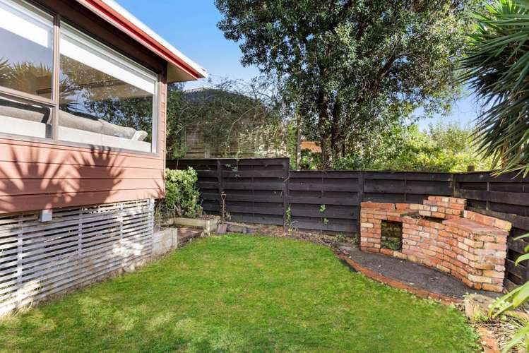 1/1 Riverview Road New Lynn_13