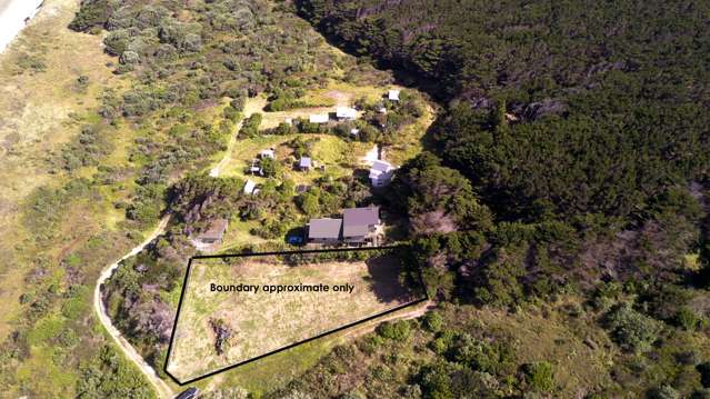 A Coastal Bolt Hole Along 90 Mile Beach