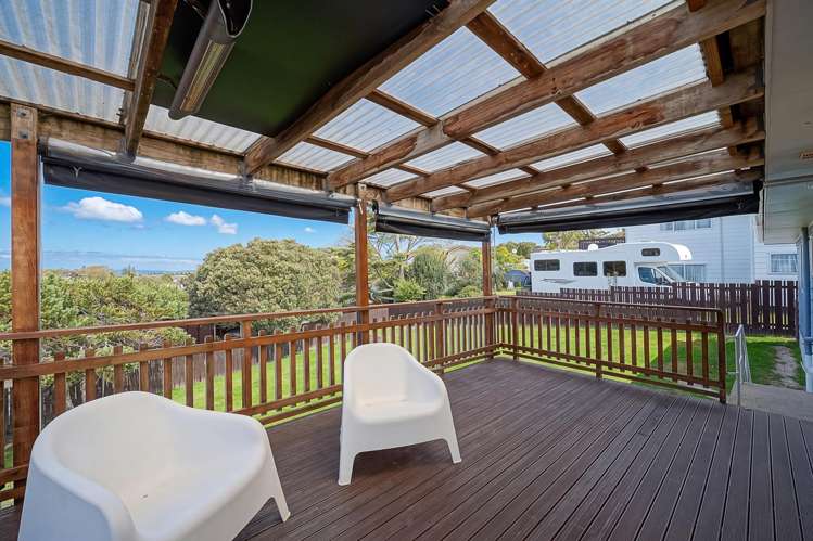 12 Raelene Place Massey_20