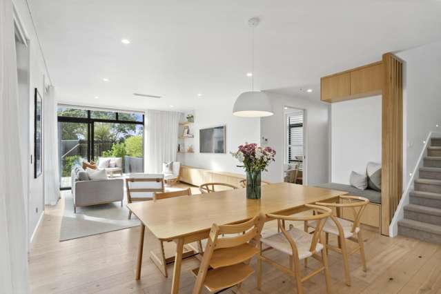 Superb family living or outstanding downsizer!