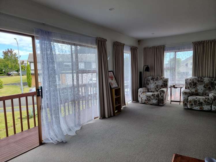 15 Himalaya Crescent Lynfield_1