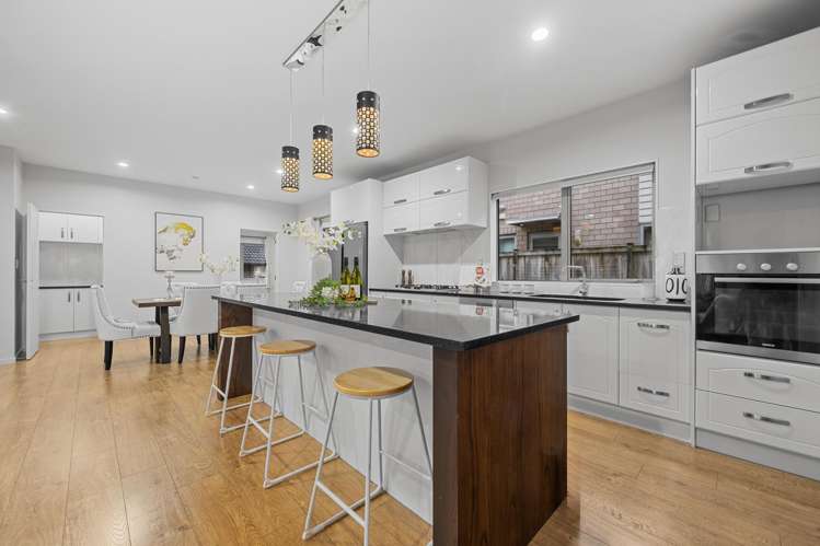 38 Clady Drive Flat Bush_3