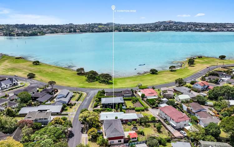 6 Yorkton Rise Mangere Bridge_15