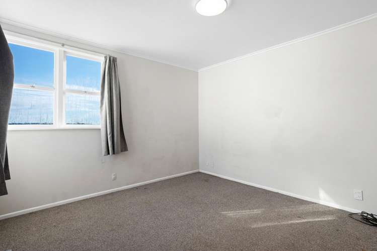 223 Sturges Road_5