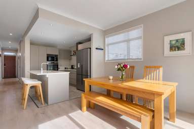 2 Skylark Road_4