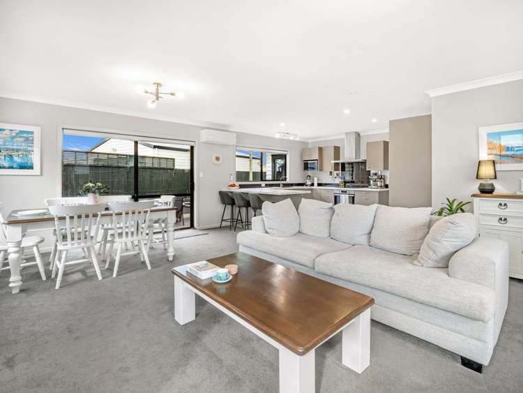34 Dahlstrom Grove Kelvin Grove_4