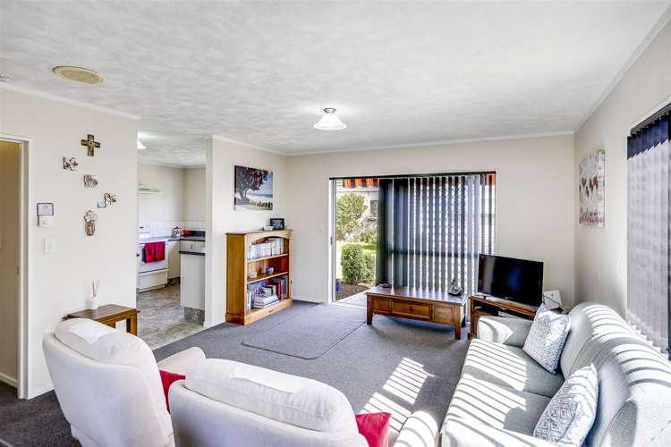 2/55 Meeanee Road Taradale_1