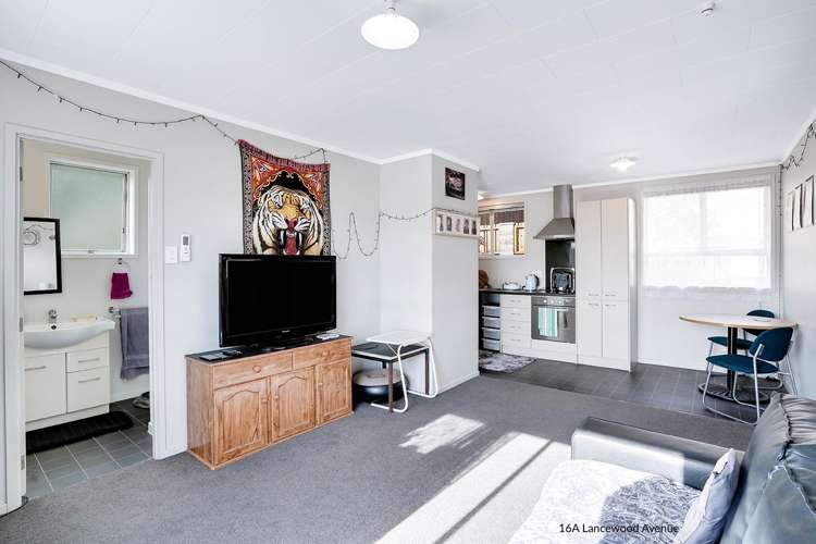 16 & 16A Lancewood Avenue Melville_17