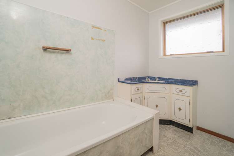 72 Lynwood Road New Lynn_17