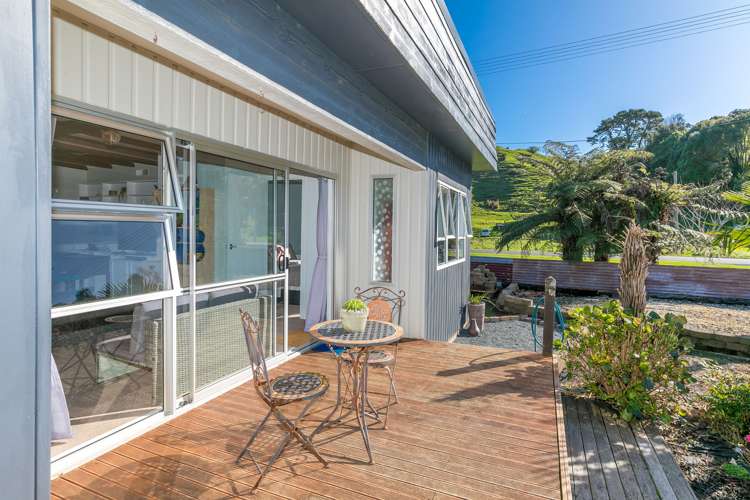 1243 Pouewe Street Kawhia_24