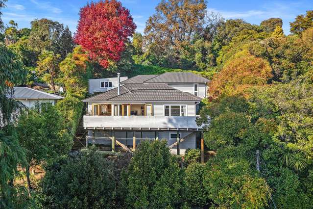 Views, Warmth & Design - This One Is a Must-See