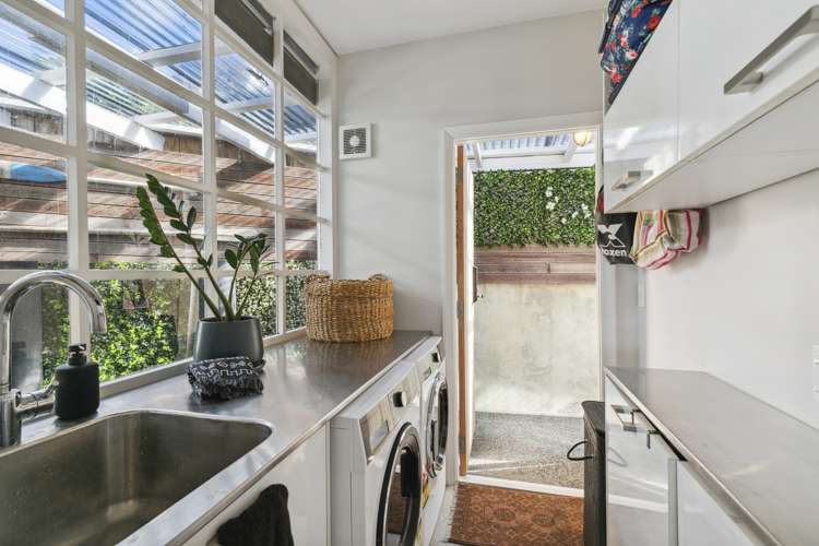 8 Nakora Road Karaka Bays_7