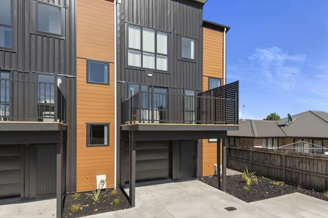 Unit 8/183 Knighton Road Hillcrest_1