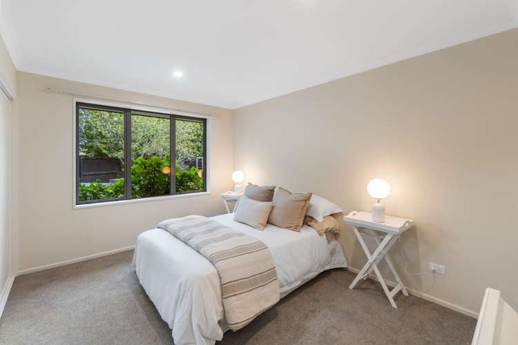 100 Mcmahon Drive Aidanfield_15