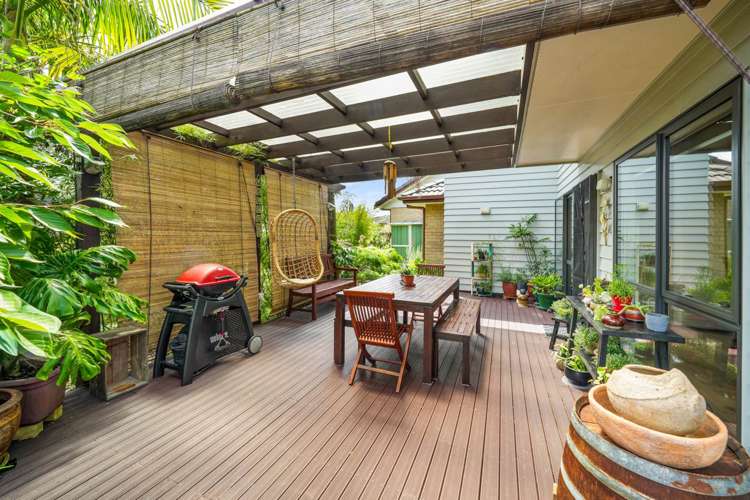 214 Kyle Road Greenhithe_12