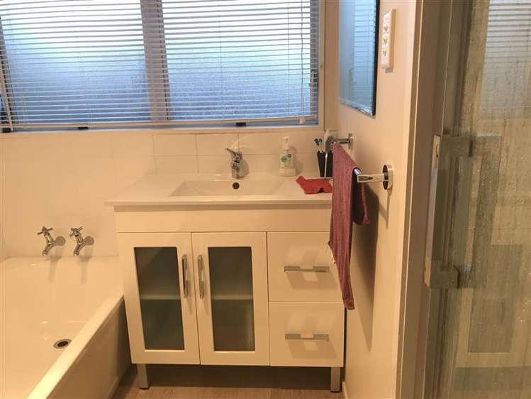 70 Rowandale Avenue Manurewa_5