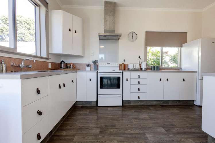 176 Revell Street Hokitika_1