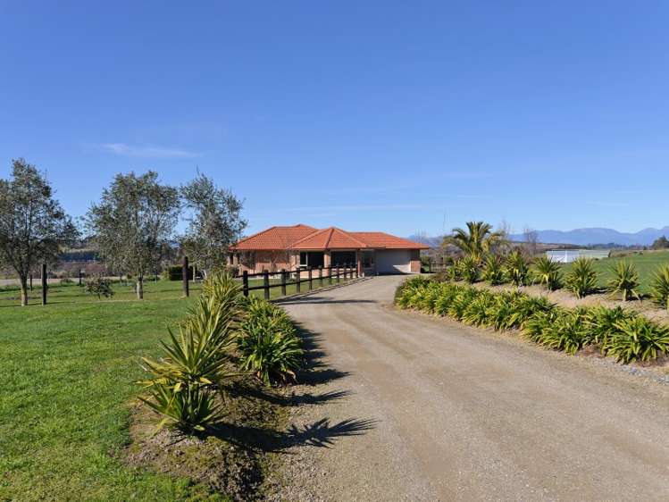 271 Central Road South Upper Moutere_3