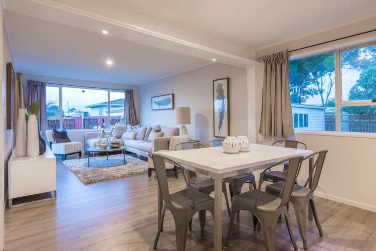 27 Sandrine Avenue Clover Park_16