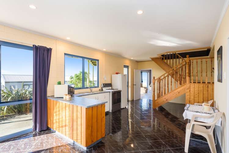 80 Akitio Esplanade Pongaroa_18