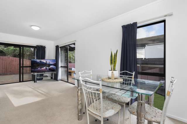 2/9 Heathglen Place Bayview_1