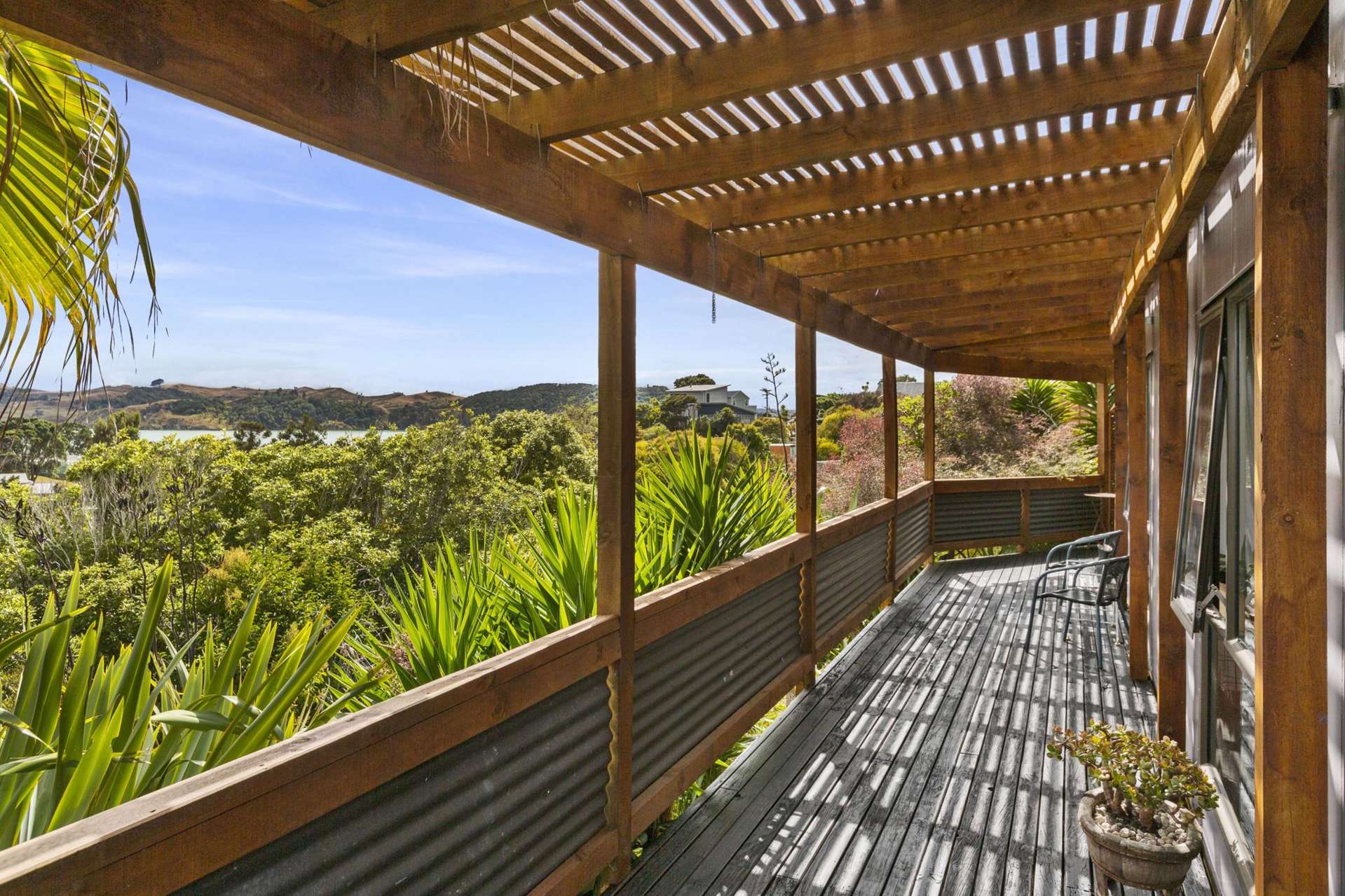 20A Violet Street Raglan_0