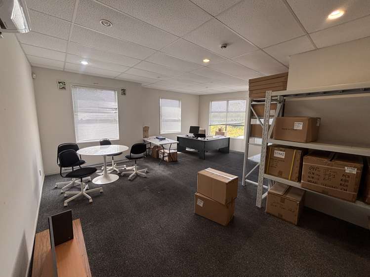 2/10 Enterprise Drive Henderson North_7