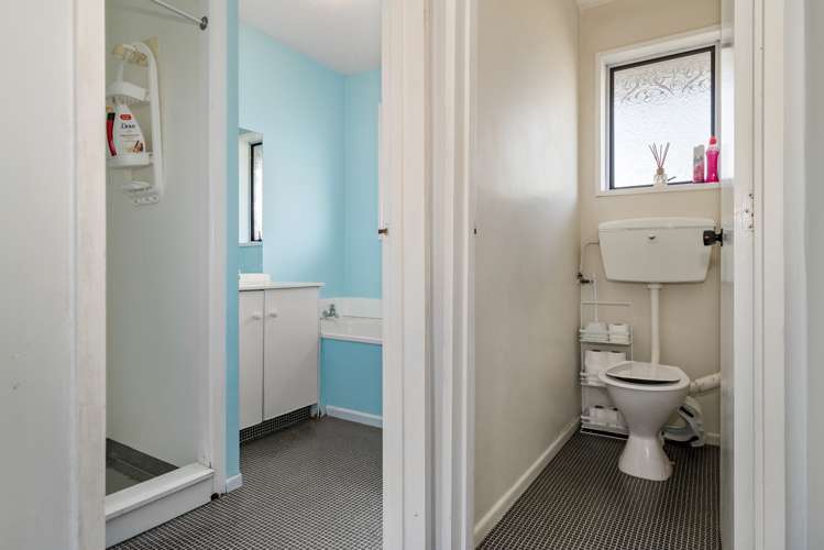 2/50 Valecrest Avenue Parklands_12