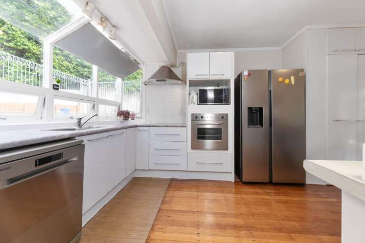 8 Roband Avenue Glenfield_13