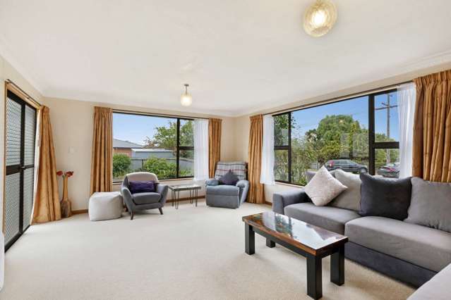 Independent Homeowner: Unit with Green Space