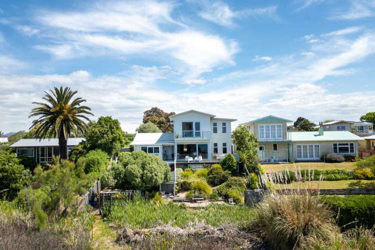 2 Collison Terrace Haumoana_3