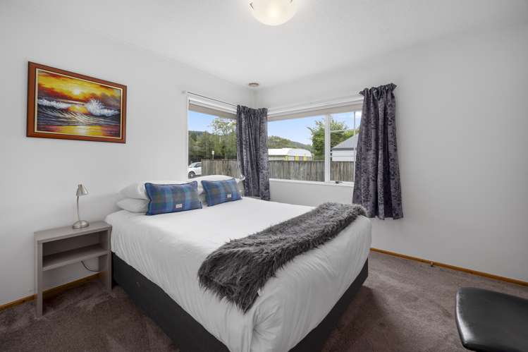 8 Warwick Drive Lynmore_12