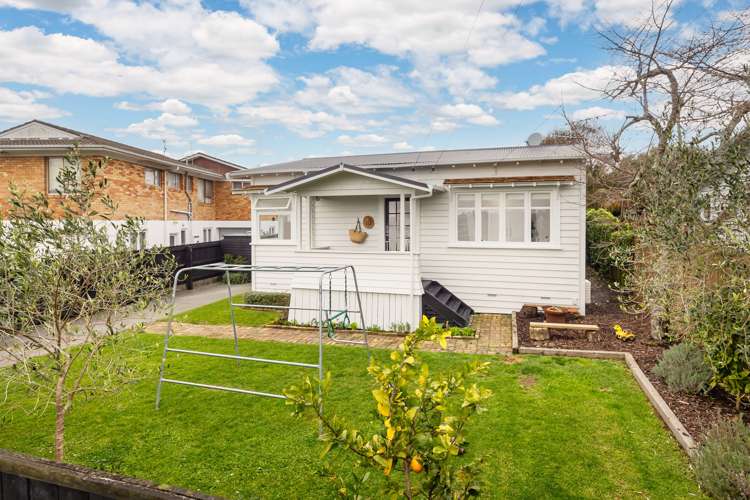 68 Fowlds Avenue Sandringham_30