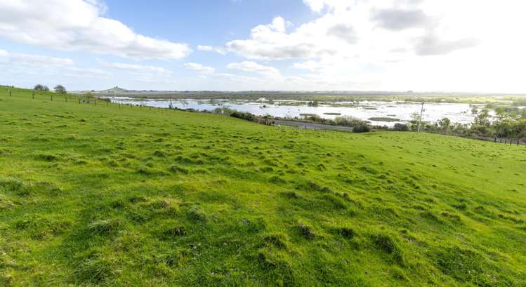 616 Falls Road Waerenga_7