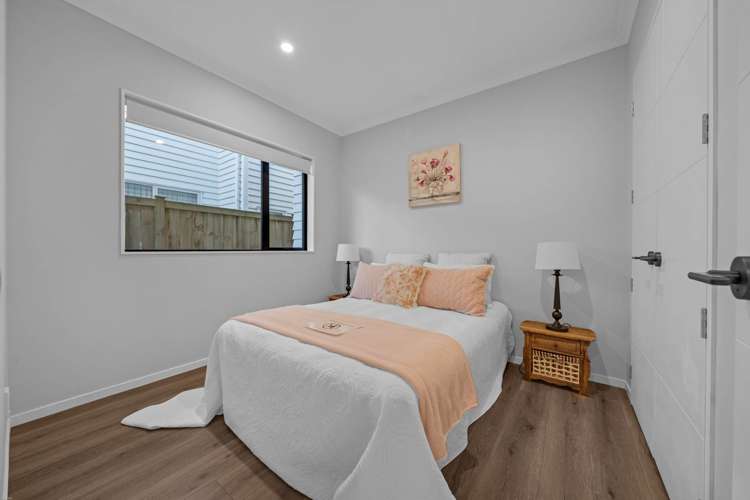 25 Koropa Road Flat Bush_13
