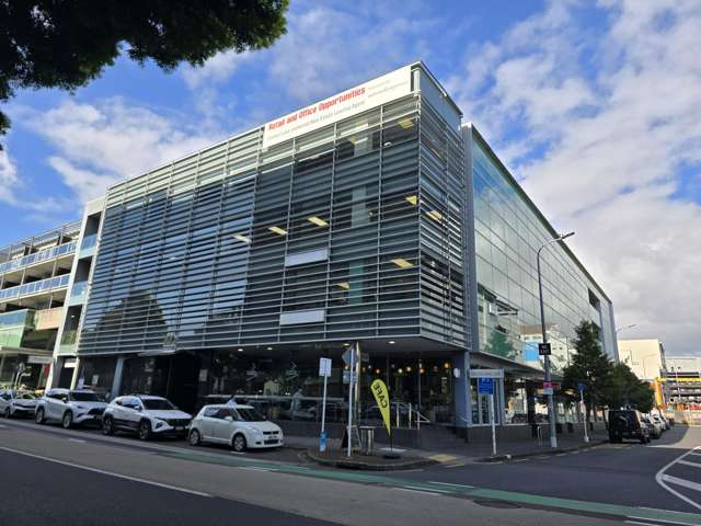 Modern Newmarket Office