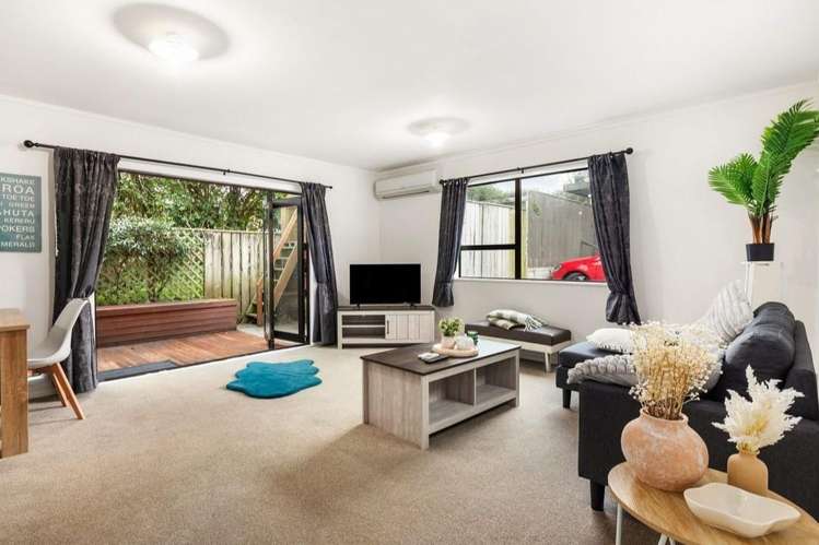 4/163 Queens Drive Lyall Bay_5