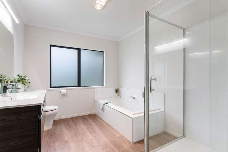 4 Armstrong Way Waiuku_16