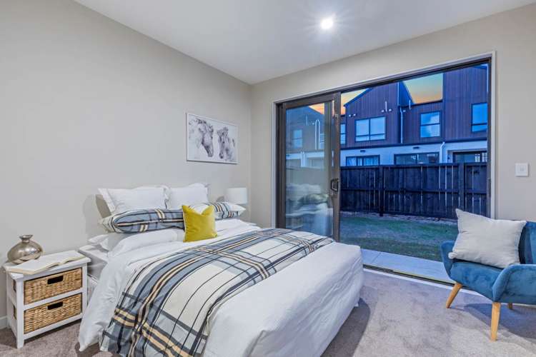 64 Glidepath Road Hobsonville_15