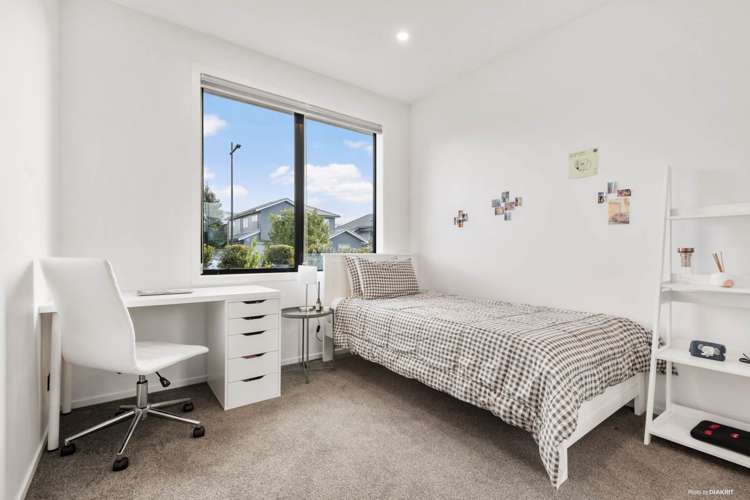 31 Couldrey Crescent Red Beach_12