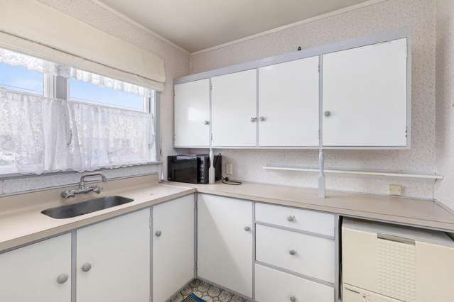 8/61 Richmond Street Petone_4